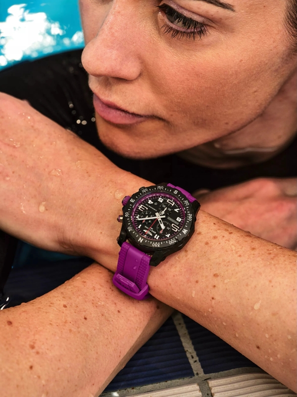 Breitling Endurance Pro 44 мм и 38 мм