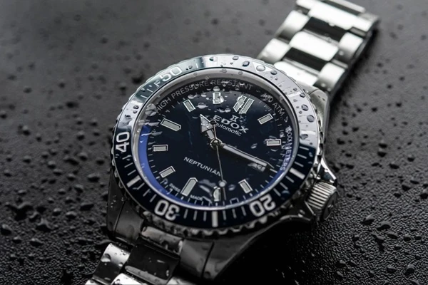 Edox: Neptunian Midnight Blue