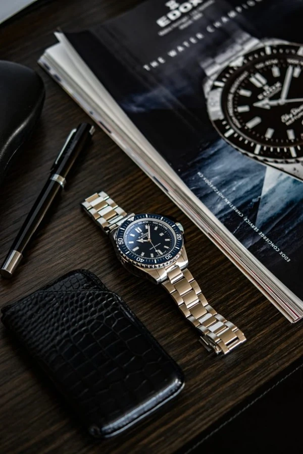 Edox: Neptunian Midnight Blue