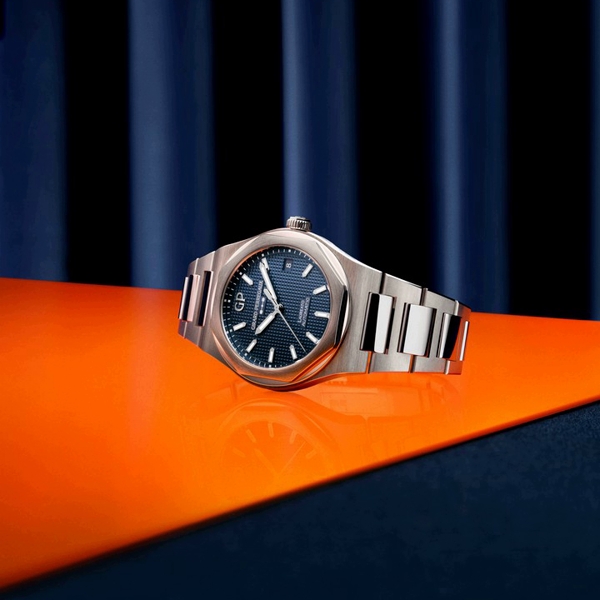 Girard-Perregaux Laureato Sage Green и Midnight Blue 38 мм