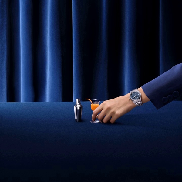 Girard-Perregaux Laureato Sage Green и Midnight Blue 38 мм