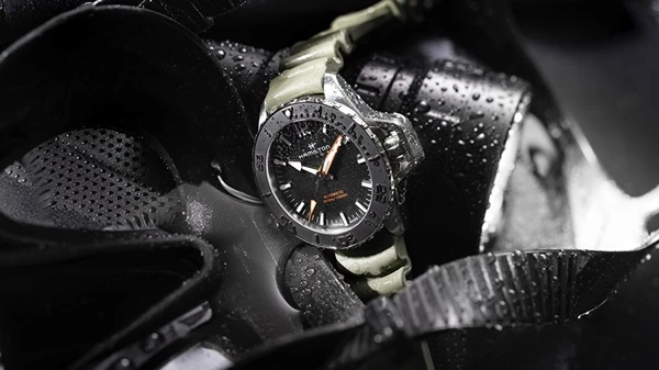 Khaki Navy Frogman Automatic