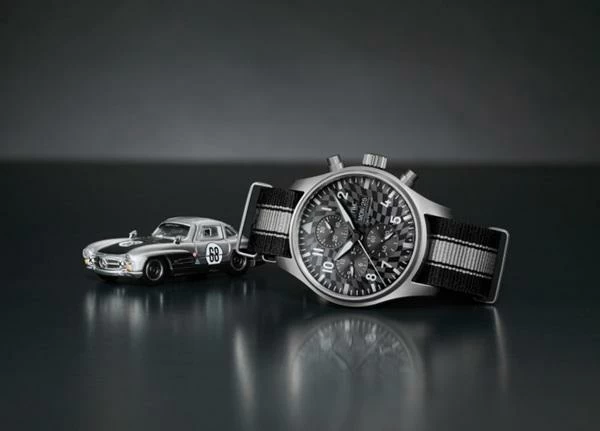 Pilot’s Watch Chronograph Edition «IWC x Hot Wheels™ Racing Works»