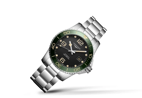 Новинки Longines HydroConquest