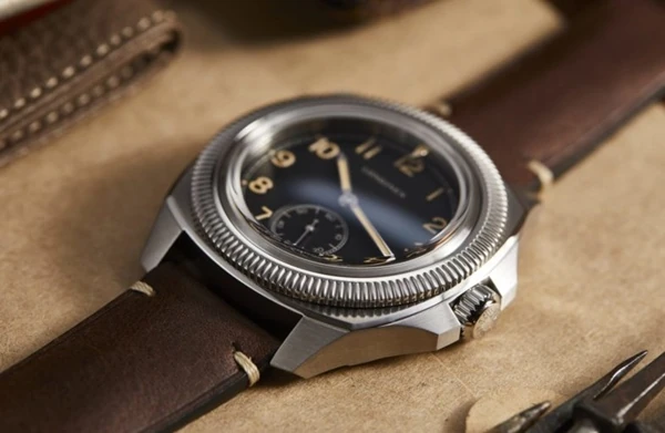 Longines Pilot Majetek