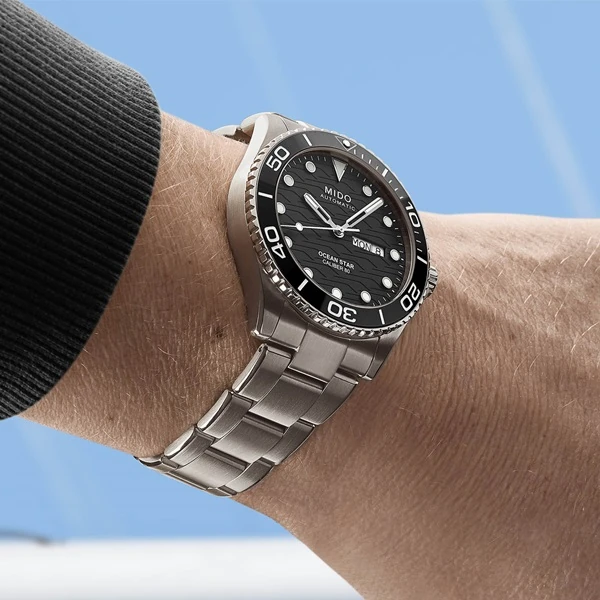 Ocean Star 200 Chronometer Titanium