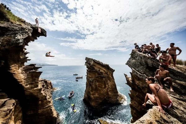 Mido Ocean Star 200 Red Bull Cliff Diving Limited Edition