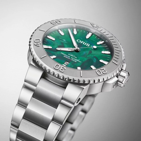 Oris X Bracenet Aquis Date  