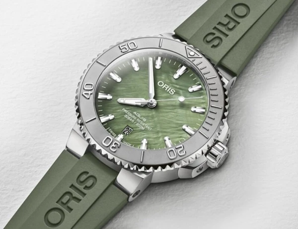 Aquis Date New York Harbor Limited Edition