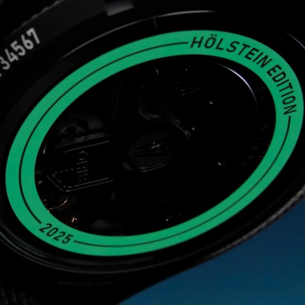 Oris ProPilot Hölstein Edition 2025 и Aquis Taste of Summer «Berries Edition»