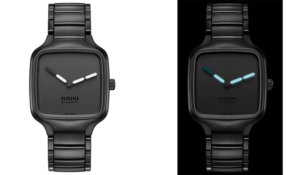 Rado True Square Undigital
