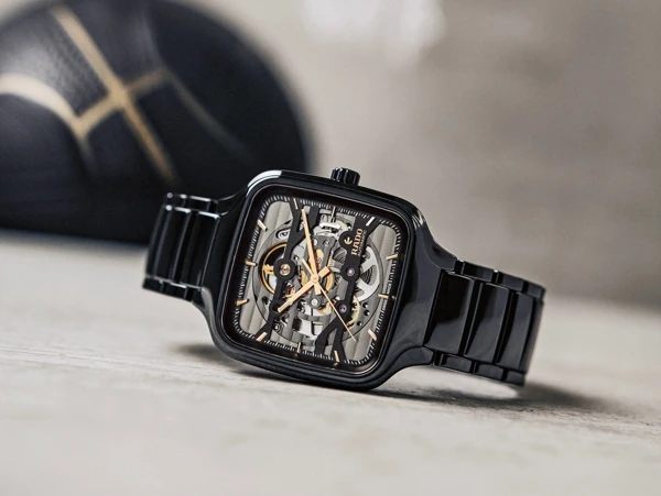 Rado True Square и новый механизм R808