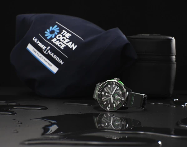 Ocean Race Diver