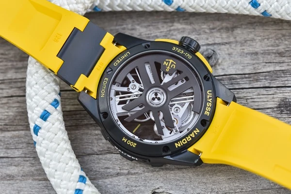 Diver X Skeleton Black Carbonium
