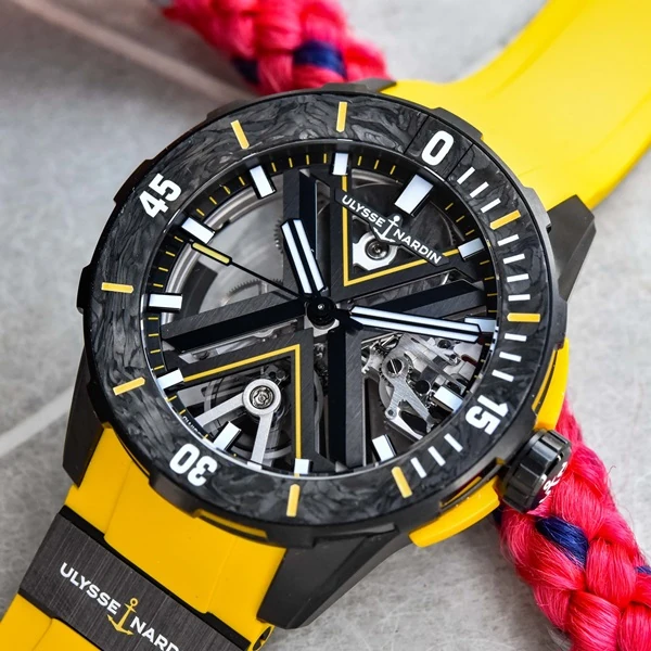 Diver X Skeleton Black Carbonium